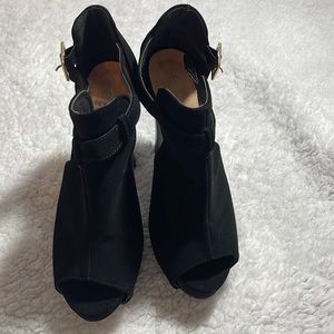 Women’s Heels Size 6